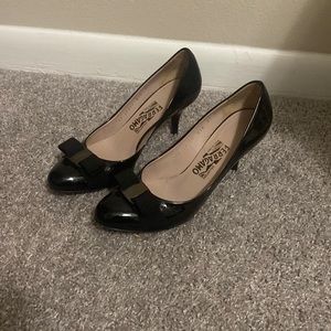Salvatore Ferragamo Carla gun metal tone Bow Kitten Heel Pumps